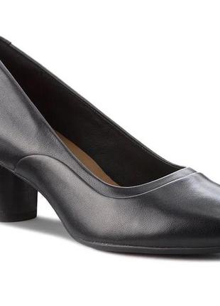 Р. 38, 39.5,40,41    clarks женские кожаные туфли оригинал