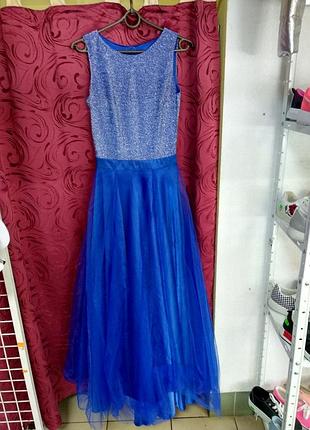 Вечірнє плаття