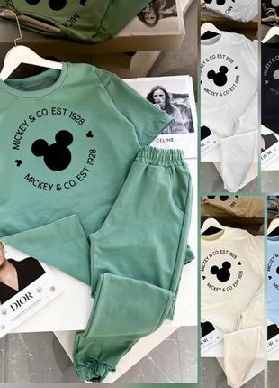 Женский костюм футболка и штаны2 фото