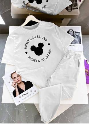 Женский костюм футболка и штаны6 фото