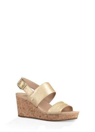 Босоніжки на платформі ugg оригінал