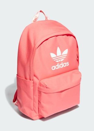 Adidas adicolor backpack

новий рюкзак оригінал3 фото