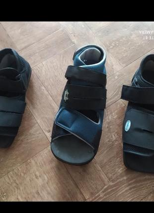 Послеоперационная обувь.