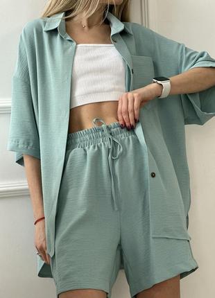 Женский костюм с рубашкой шортами на лето базовый черный серый синий зеленый голубой розов...