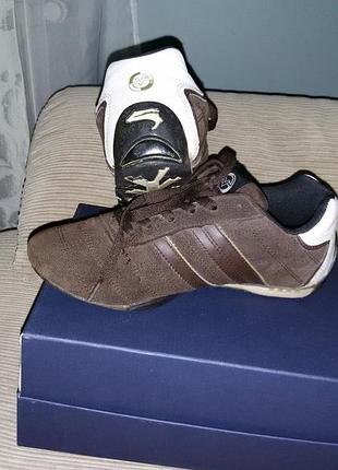 Замшеві кросівки американського бренду victory , розмір 39(25,8 см)