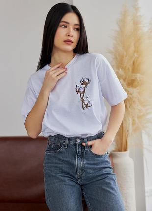 Женские качественные футболки с принтами и вышивкой8 фото