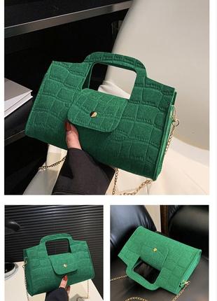 Яскрава зелена сумка під замшу з ремінцем ланцюжком5 фото