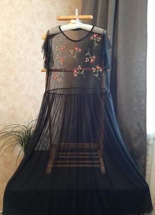 Платье прозрачное фирмы zara с вышивкой.