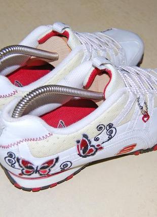 Skechers – чудесные кроссовки американского бренда6 фото