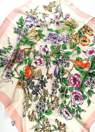 Шелковый платок платочек хусточка розовый с цветами фруктами новый качественный