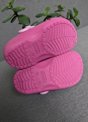 Crocs hello kitty сабо оригинальные детские босоножки7 фото