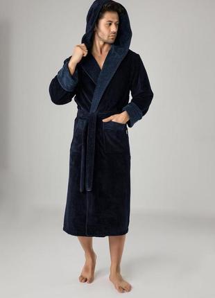 Чоловічий халат велюр однотонний на поясі домашній, зимові чоловічі халати махра з довгим рукавом темно синій