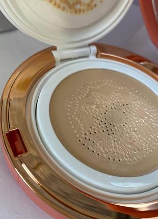 Зволожуючий тональний крем - кушон bogenia velvet cc cream