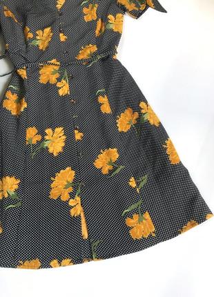 Сукня сарафан в дрібний горох з квітами, на гудзиках і поясом3 фото