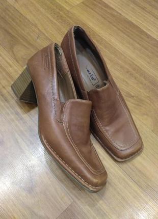 Tamaris коричневые кожаные туфли на устойчивом каблуке