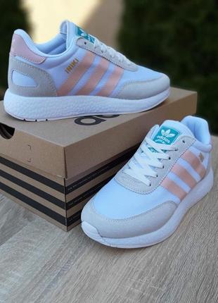 Женские кроссовки adidas iniki