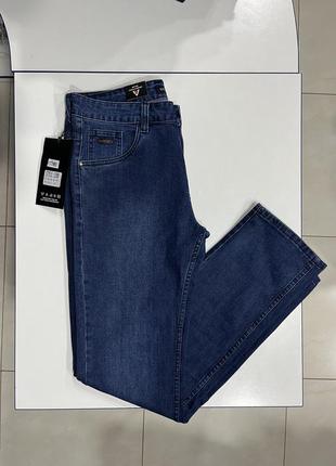 Мужские джинсы