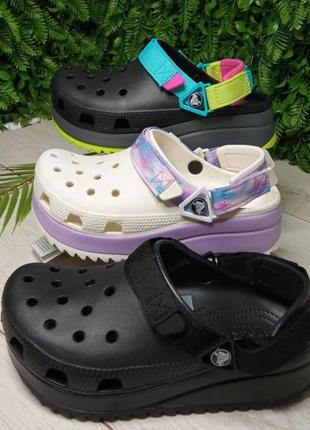 Crocs classic hiker clog black / multi кроксы черные с голубой шлейкой3 фото