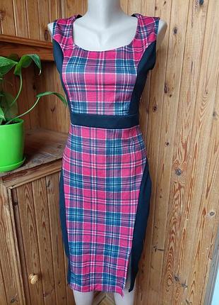 Платье в клетку р 46( м - л)