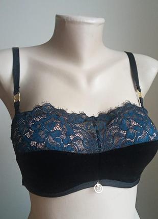 Роскошный богатый бюстгальтер hunkemoller