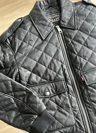 Бомбер кожаный levi’s