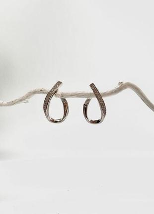 Серебряные серьги с фианитами