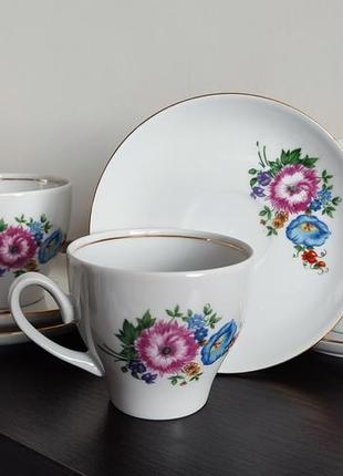 Красивые чайные пары - чашки с блюдцами немецкий фарфор клеймо kahla gdr винтаж