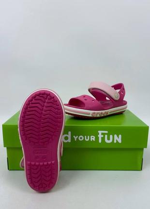 Сандалі для дівчаток крокс crocs crocband sandal малинові босоніжки3 фото