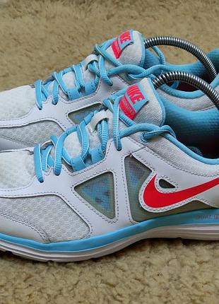 Кроссовки для бега летние женские nike 38,5р