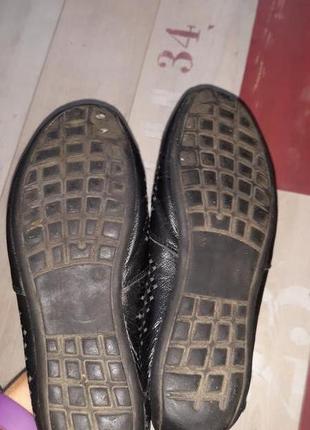 Чорні шкіряні туфлі розмір 322 фото