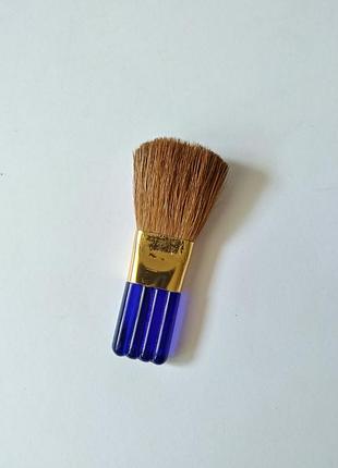 Натуральная кисточка для макияжа