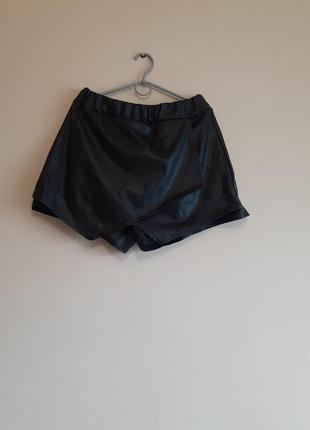 Изысканные шорты юбка эко-кожа1 фото