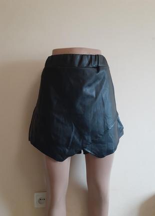 Изысканные шорты юбка эко-кожа4 фото