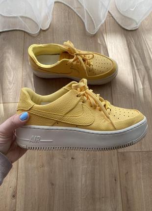 Кроссовки nike air force1 фото