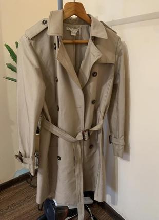 Тренч з цупкого матеріалу