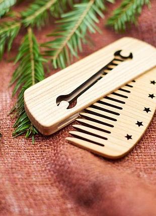 Гребень  "ключ" в холдере из натурального дерева
