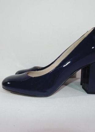 Натуральні фірмові туфлі