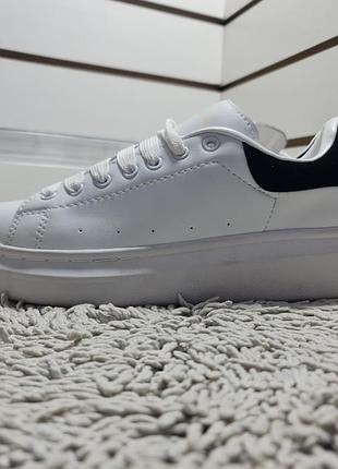 Sneakers alexander mcqueen prezzo deals