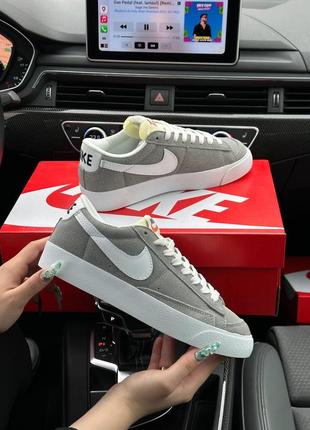 Nike blazer low ‘77 vintage grey white