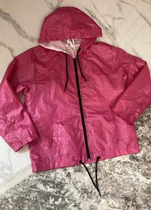 Вітровка жіноча