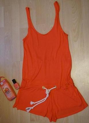 Літній комбінезон з відкритою спинкою)