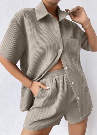 Костюм женский с шортами рубашка шорты короткие весенний на весну лето базовый черный...