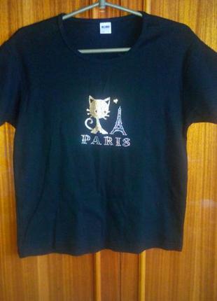 Футболка зі стразиками.