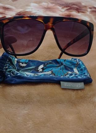 Стильні сонцезахисні окуляри в черепаховій оправі оріфлейм2 фото