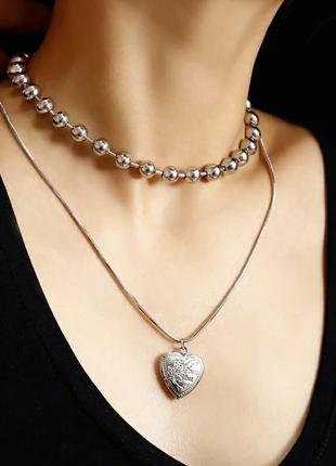 Цепочка с кулоном с местом для фотографии. набор из двух штук