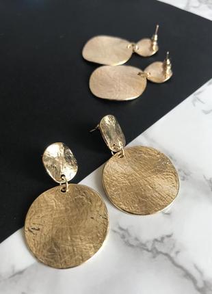 Базовыее серьги мятый металл
