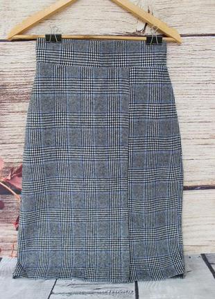 Шерстяная клетчатая юбка карандаш высокая посадка,длина миди, с пикантным разрезом спереди4 фото