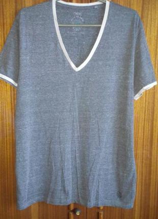 Футболка чоловіча