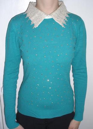 Бірюзова м пам'ятна ошатна кофта в стразах з комірцем на с-м