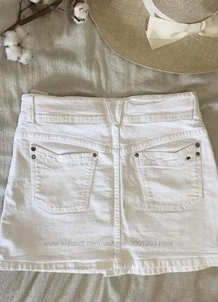 Tommy hilfiger белая базовая мини юбка2 фото